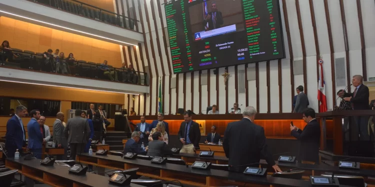 AL-BA aprova urgência para empréstimo de R$ 720 milhões solicitado por Jerônimo