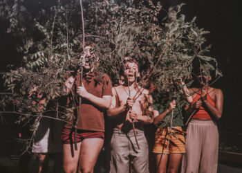 Projeto [RE]FLORESTA leva instalação performática de dança para o Teatro Gregório de Mattos de 14 a 22 de março