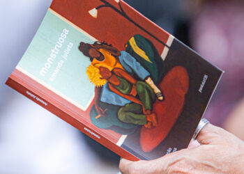 Casa Preta recebe leituras e novo lançamento do livro Monstruosa, de Amanda Julieta, dia 27 de março
