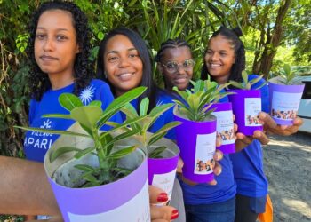 Ação de sensibilização marca agenda do mês da mulher no Village Itaparica