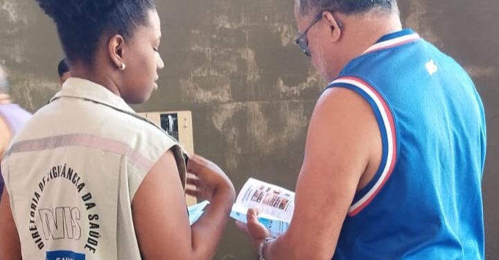 Do mercado à mesa: Vigilância Sanitária orienta população de Salvador sobre segurança dos alimentos