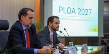 Governo prevê salário mínimo de R$ 1.741 e contas no azul para 2027